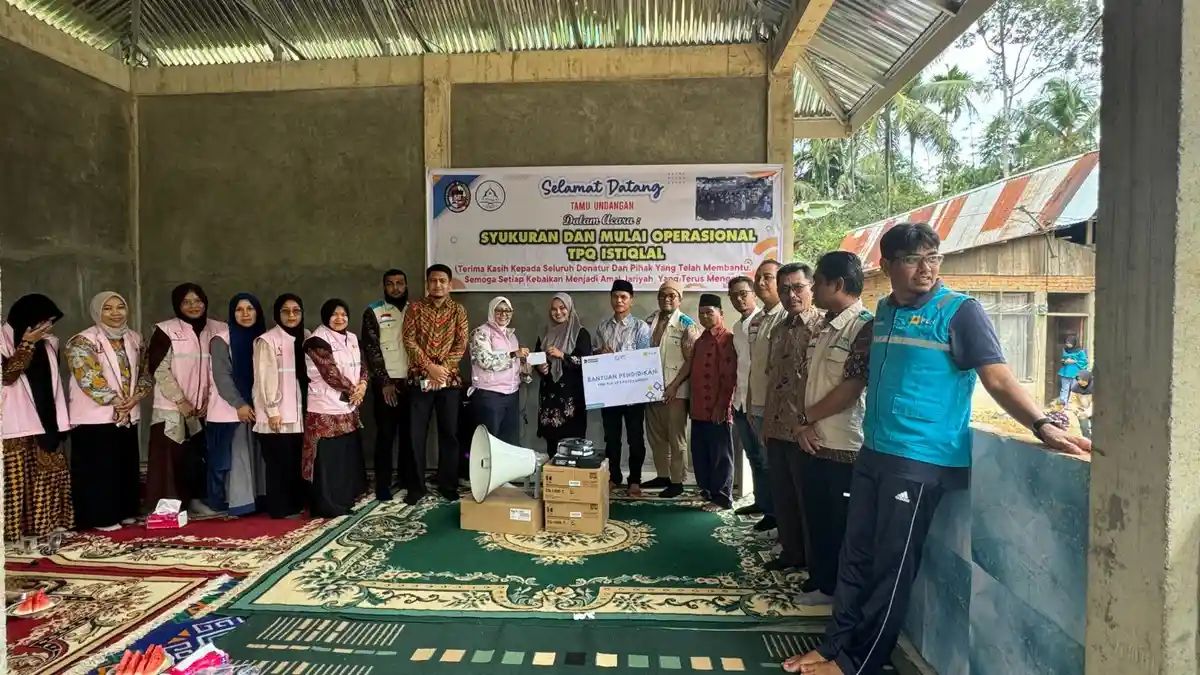 YBM PLN Payakumbuh Salurkan Bantuan Rp32 Juta untuk TPQ di Harau