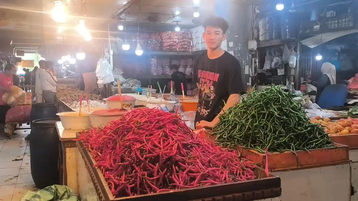 Harga Cabai Merah di Padang Turun Tajam Pascaleberan, Kini Rp24.000 per Kg